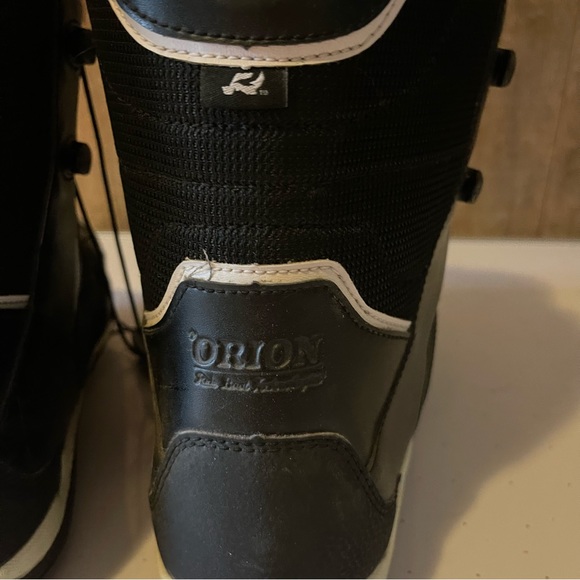 Ride Orion snowboard boots. Good condition mens size 7 - Picture 8 of 9